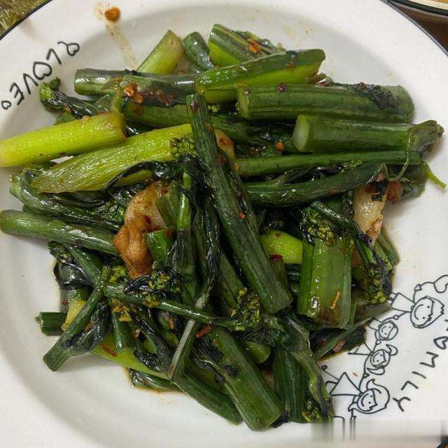 广东女子吐槽婆婆偏心：儿子在家与不在家，饭菜差距大！2000元家用白花？