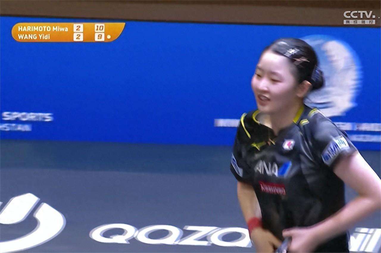 还得是孙颖莎！伊藤美诚被小魔王3-0打爆，王曼昱不在国乒太吃亏