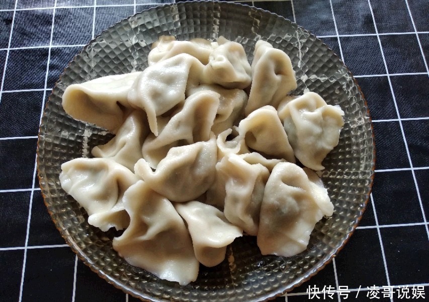 饺子|韭菜花不只能做酱,用它包饺子绝对新颖又美味