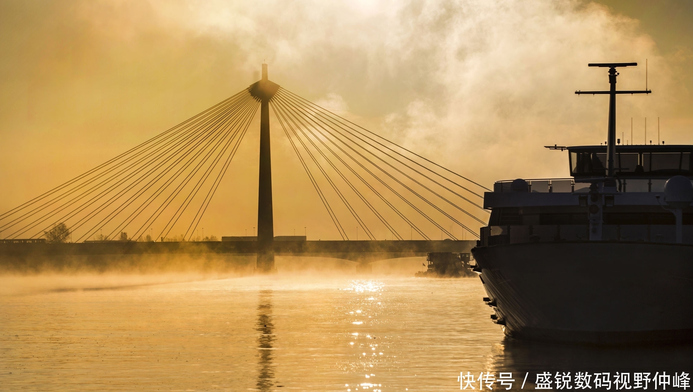 喜欢她|懂得珍惜不期而遇,才能看淡不辞而别