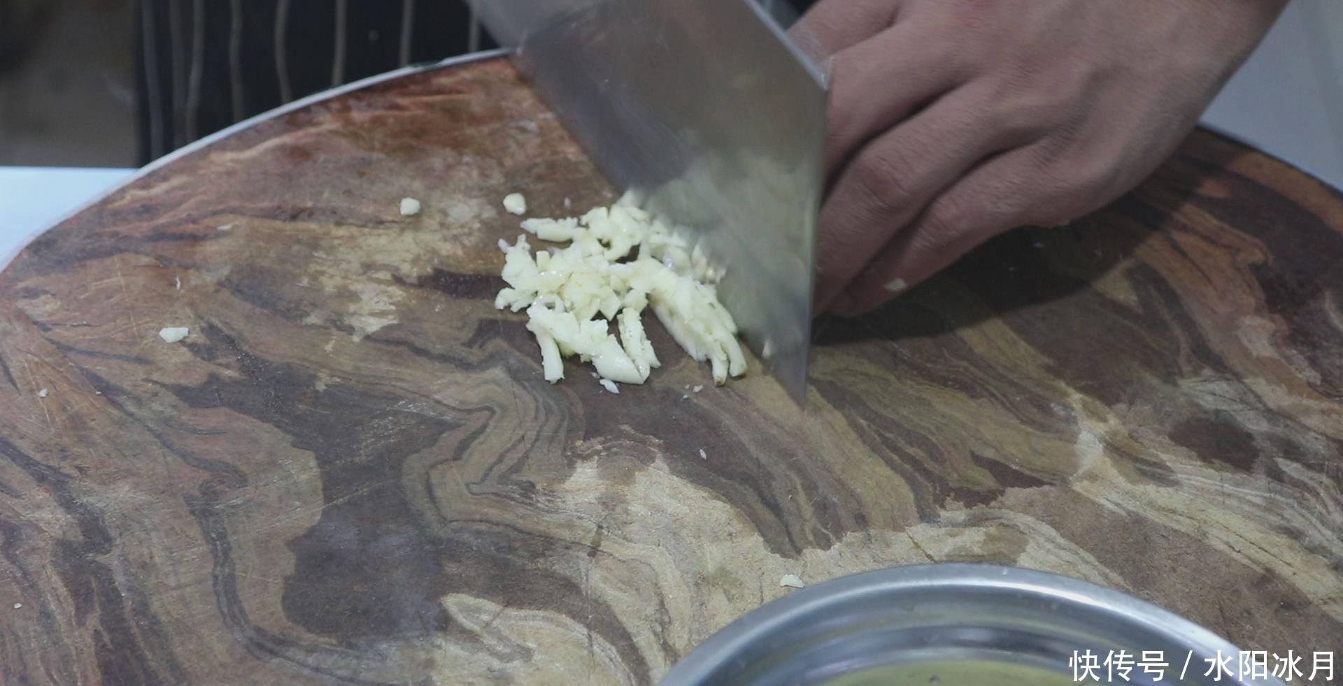 豆腐|大厨分享“剁椒豆腐”的家常做法，开胃下饭，滑嫩入味，越吃越香