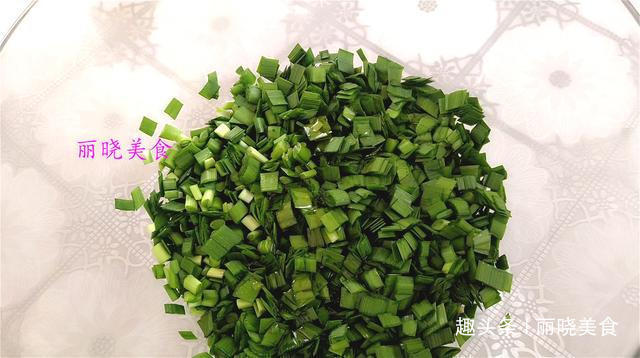 韭菜碎|蒸包子,牢记不要直接上锅蒸,诀窍告诉你,包子松软好吃,不塌陷