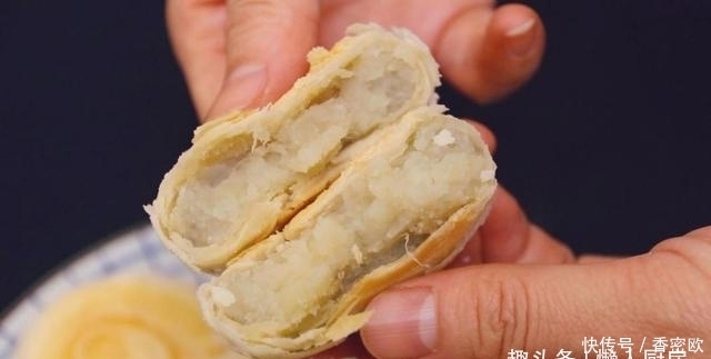 外皮|在家不出门,教你红薯饼的新做法,外皮酥的掉渣,看到它口水直流