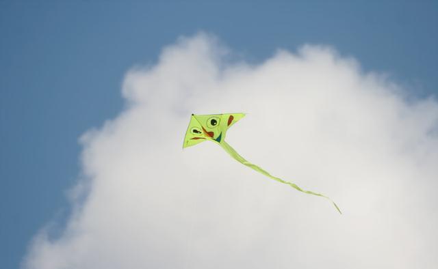  地球表面|风会不会影响电磁波的传播呢？