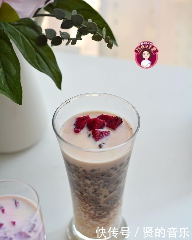 适量|入秋了,往牛奶里加点料,颜值和营养翻倍,蜜红豆怎么都吃不够