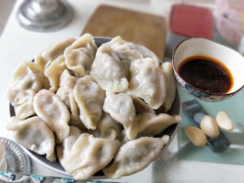 地道|吃了40年的饺子，只有这个馅才最地道，鲜嫩多汁，比肉馅饺好吃