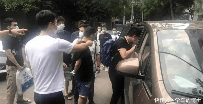  下属|95后小伙卖假鞋卖了7千多万！爸妈都是他的下属！被抓时手机上每秒十几单