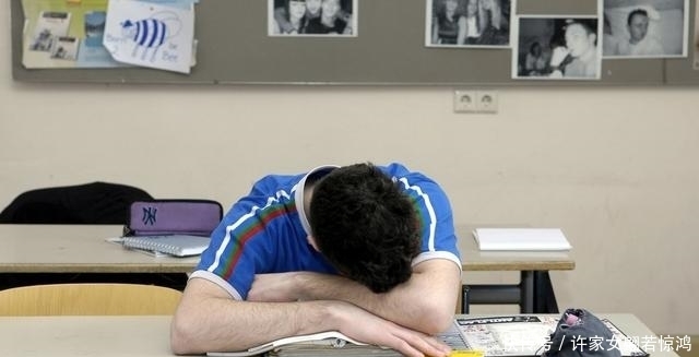  乖巧|16岁男孩休学自闭沉迷游戏，别被孩子从小的＂乖巧听话＂给蒙骗了