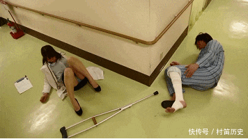 实在|GIF搞笑趣图: 好厉害的情侣, 这几个动作实在是高难度啊!