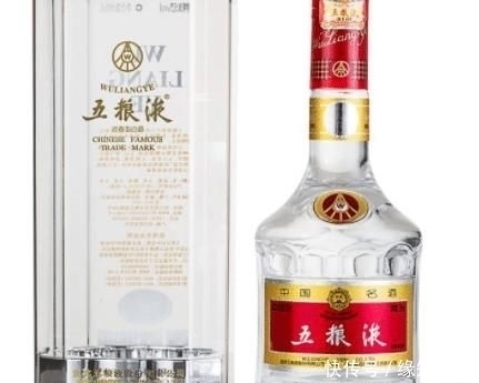 长见识了|五粮液用的酒瓶是“透明玻璃”的,茅台酒为啥不用,这下长见识了