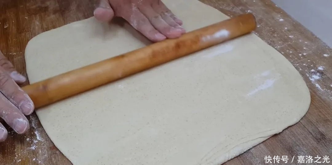 面包|2个鸡蛋,1碗面,不用蒸不用烙,比面包松软香甜,吃过就念念不忘