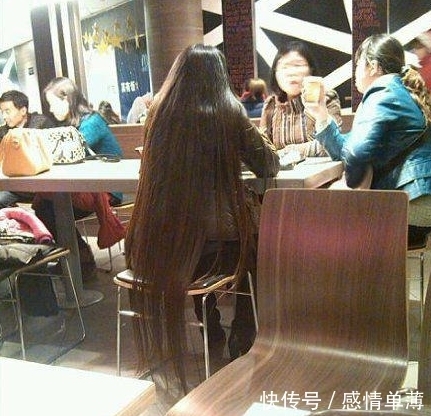 不锁|搞笑图片幽默段子:?这样锁车有必要么,感觉跟不锁一样,哈哈