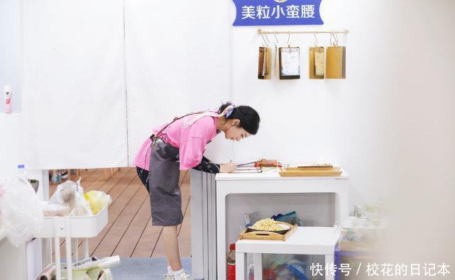 预防|赵丽颖工作室为反黑太努力,照片文案一步到位,提前预防老板被骂