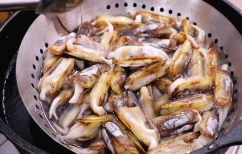 八月|八月,碰到这海鲜别手软10块一斤,比猪肉还香,营养美味高蛋白