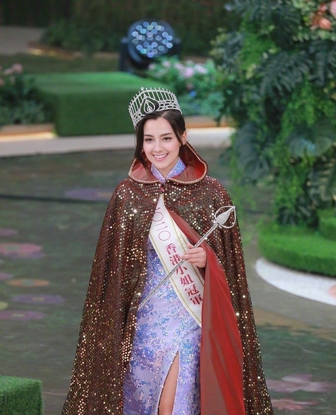  高级|20届港姐冠军出炉！再现李嘉欣！高级脸高辨识度身材却一言难尽