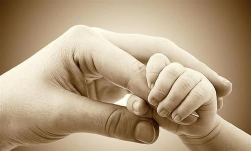  男孩|5岁男孩突然说出胎内记忆，妈妈一脸惊讶，胎内记忆真的存在