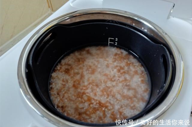 做法|我家今天的早餐，又香又好吃，挺简单的，网友这做法第1次见