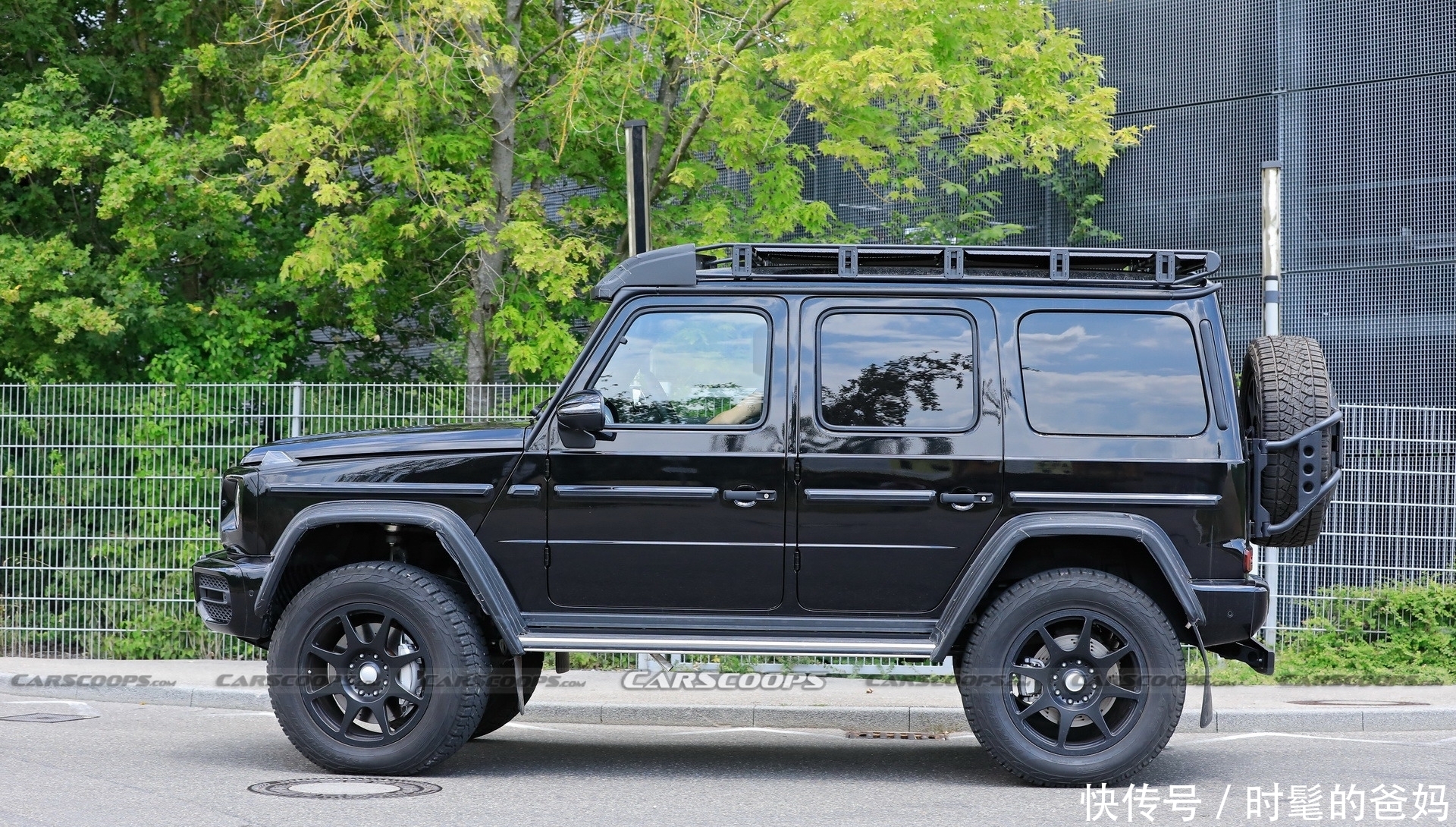 采用了一|全新奔驰G级无伪装谍照曝光，外观和现款车型没有什么大的区别