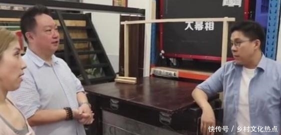 近况|41岁霍启刚近况曝光!压腿看到肚子的肉,动作吃力不忘炫耀郭晶晶