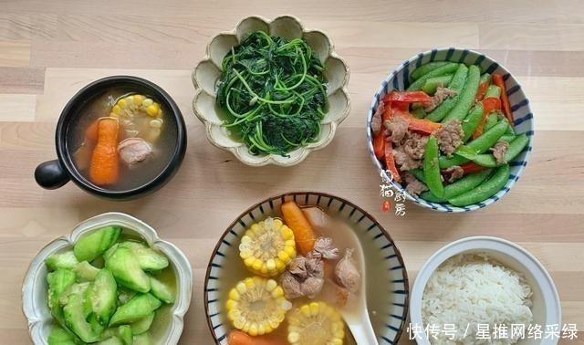 饮食习惯|三口之家的晚餐仪式感,清淡搭配,网友:还是南方人的饮食习惯好