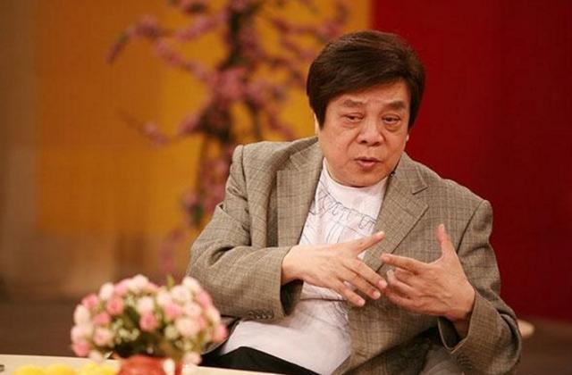  晒出|赵忠祥节目中曾晒出自己的家，当了一辈子播音员，家里却如此节俭