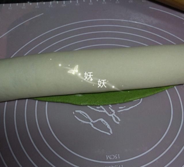  孩子|花卷新做法，加上一把菠菜，孩子吃一次就忘不了