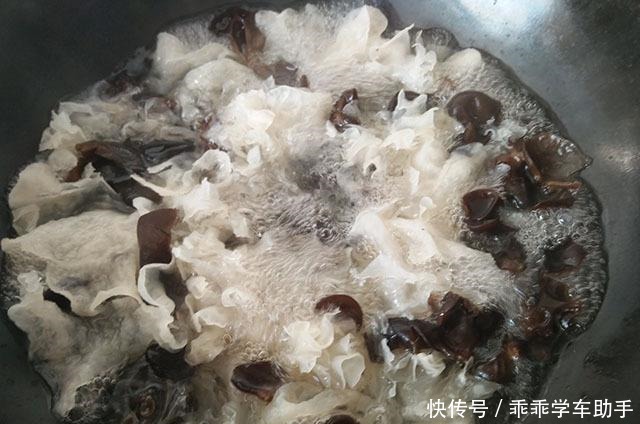 海带丝|三伏天吃凉菜,就爱它俩拌一盘,吃起来脆脆的,比海带丝简单好吃