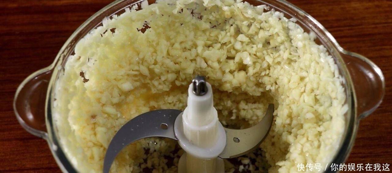 厨师|如何让蒜蓉辣椒酱变得美味？厨师教你一种新的吃法