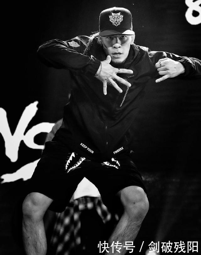 热血街舞团|《这就是街舞》《热血街舞》第一季令人有些失望的五位街舞大神