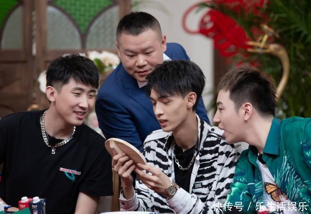 节目|《德云斗笑社》成大型群口相声现场,节目制作诚意十足