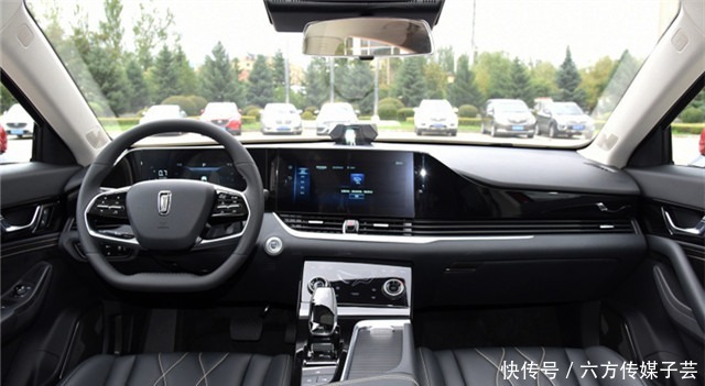 B70|全新奔腾B70非常漂亮,网友叫它凯迪拉腾,媲美合资的掀背轿跑