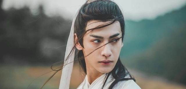  部剧|《狼殿下》即将上线，却遇两大“劲敌”，肖战想凭此剧翻身有点难