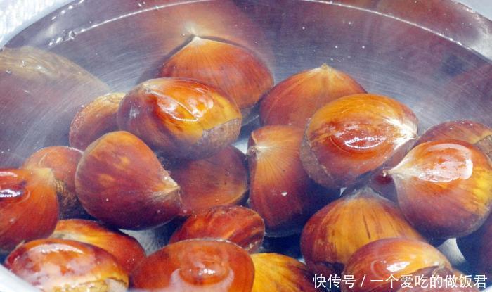 家里|馋糖炒栗子,教你在家轻松做,个个开口轻松剥皮,家里有锅就能做