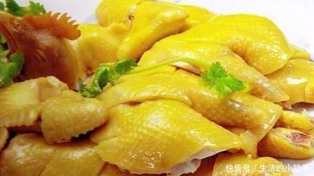 白斩鸡|白切鸡也叫【白斩鸡】,是一款粤菜中的代表菜