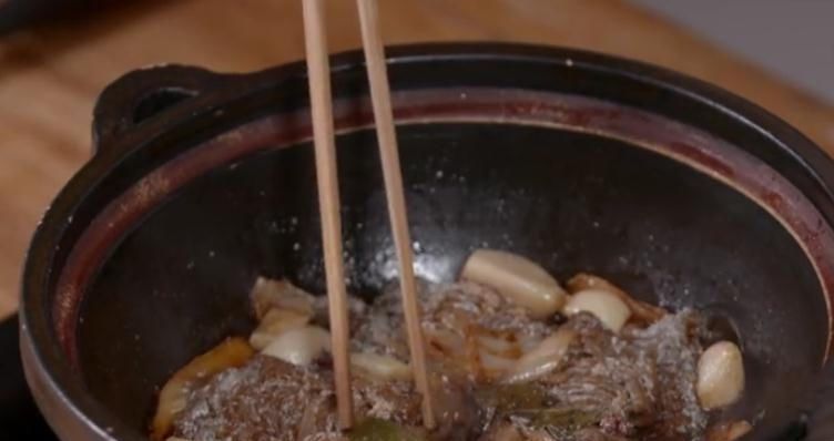 在家|教你在家做酥焖带鱼,外酥里嫩,快来尝尝吧