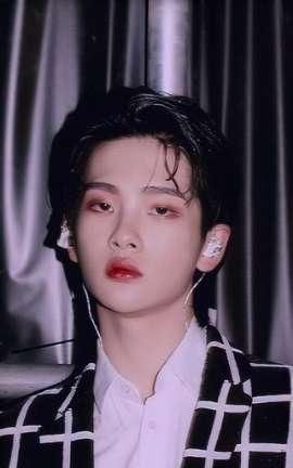 帅哥|帅哥推荐——奶酷小孩周震南