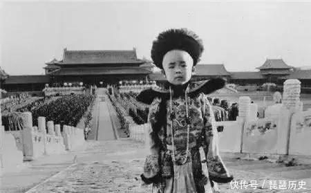 藏宝|故宫中藏宝的宫殿，溥仪想要进去，太监跪地求他不要开门