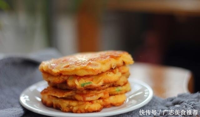  酵母|早餐学会做此饼，不发面，不加酵母，筷子搅一搅，孩子嚷着没吃够