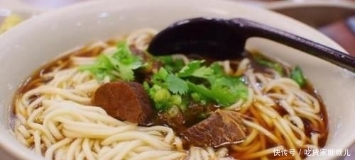 方法|煮面条时,沸水下锅就错了,难怪面条不好吃,正确方法在这里
