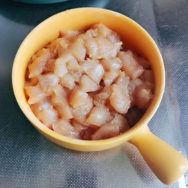 辣椒|外面只有辣椒没有肉,一盘要28,自己在家做,肉多到吃不了