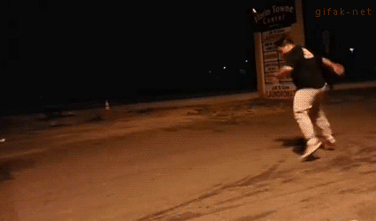  烧伤|搞笑GIF：面对烧伤的他，