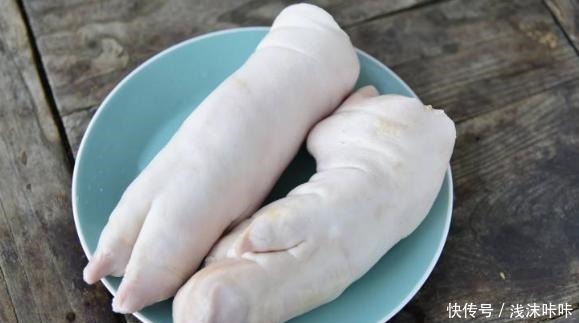 红润|红烧猪蹄,小火慢炖色泽红润又入味,满满胶原蛋白是女生的最爱