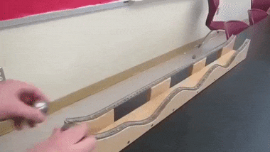  好羡慕|搞笑GIF：好羡慕啊，这样的花式秀恩爱，默默看看了身旁200斤的女友