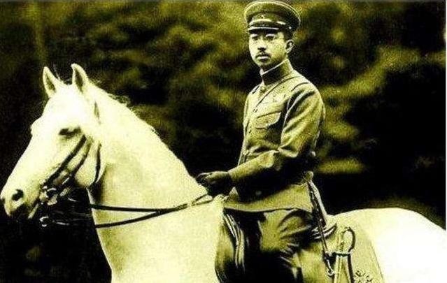 日本|日本投降后,美军将领问天皇:你为何不切腹?他说4个字无耻至极