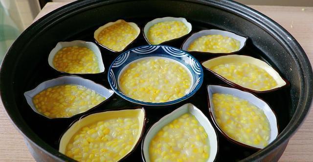 好吃|心心念念好久的绿豆糕，今天做了一大锅，上桌瞬间就扫光，真好吃