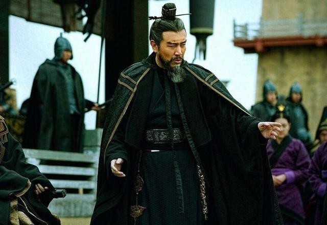 执意|曹操执意杀华佗，其实是明智的选择？两点原因证明曹操可能是对的