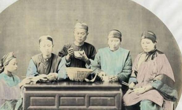  富人|晚清为何衰败，从这些富人的腐化生活中就看出来了，不坏才怪