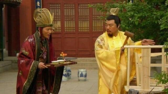 木匠|明朝为什么会出个“木匠皇帝”朱由校,看似不务正业其实另有玄机