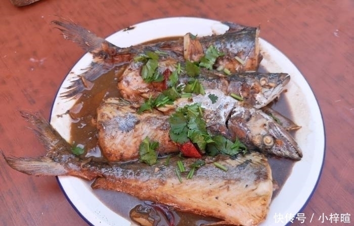 特别|炖鱼时,加酒加醋去腥是大错特错教你最好吃做法,上桌就抢光