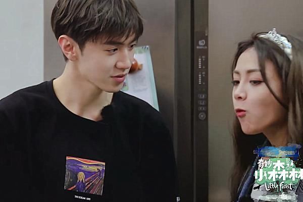 参加|女团成员参加综艺,和男嘉宾互动频繁,刚火起来就想组CP吗